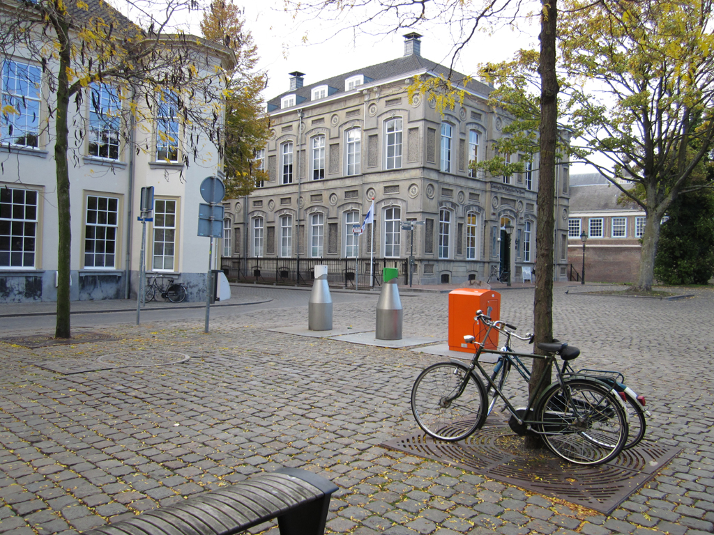 2013-1254 kast pln PHOTO GUSTAVE PETIT