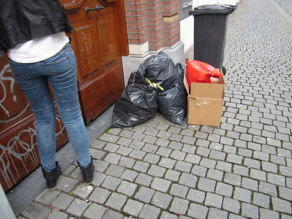 2013-1312 blik omlaag PHOTO GUSTAVE PETIT