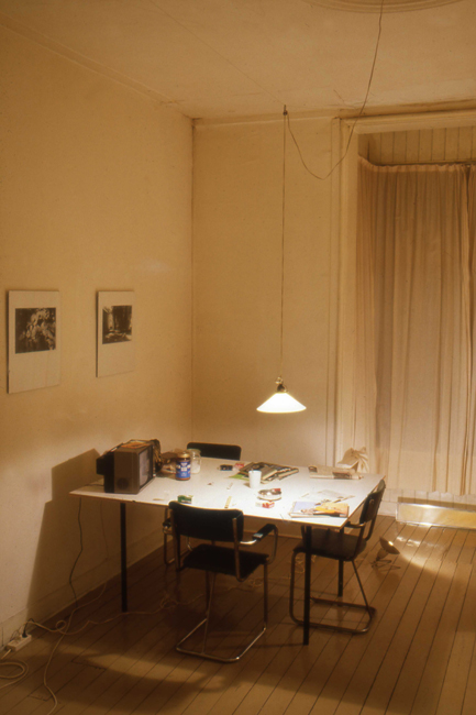 1986-Y3-015 KL huiskamer FOTO GUSTAVE PETIT